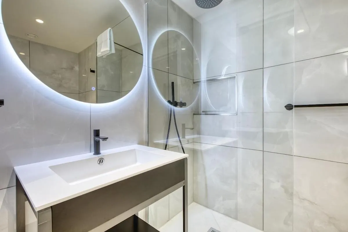 Luxury 1-Bedroom Residence At Mercury Suites St. Julian's 0*,