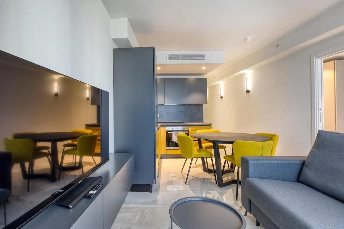 Luxury 1-Bedroom Residence At Mercury Suites San Julián