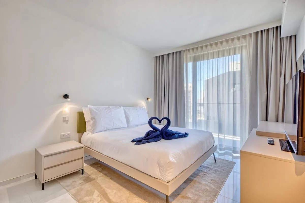 Luxury 1-Bedroom Residence At Mercury Suites San Julián 0*,